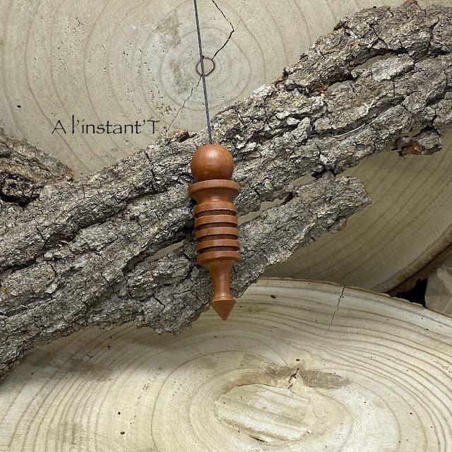 [16854] Pendule en bois 8 cm